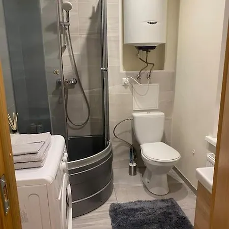 Cozy Near Center Апартаменты Рига