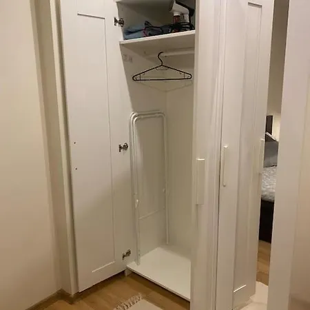 Apartment Cozy Near Center *